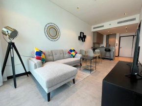 Nomad Home Rental - Cosy 1BR in 15 Northside Burj Khalifa & Canal view